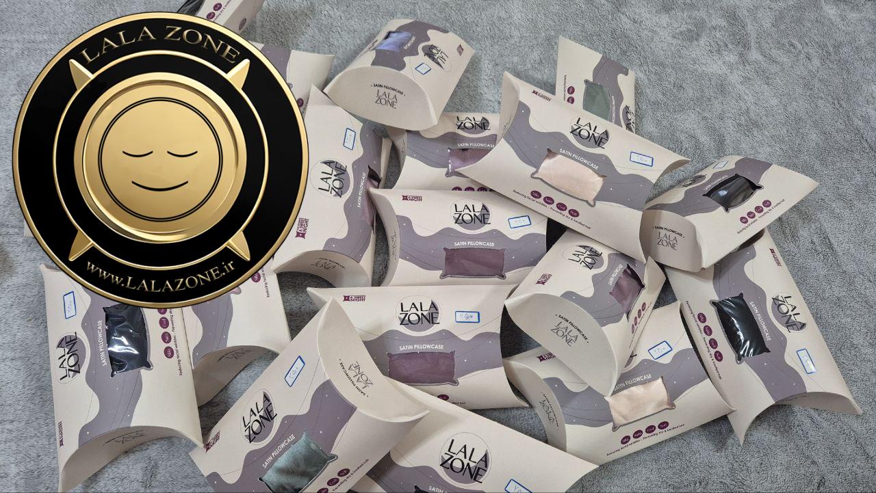 روبالشی و چشم بند ساتن با اسکرانچی هدیه